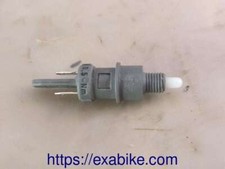 contacteur de frein avant pour