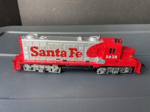 Scale tyco diesel loco - diesel,