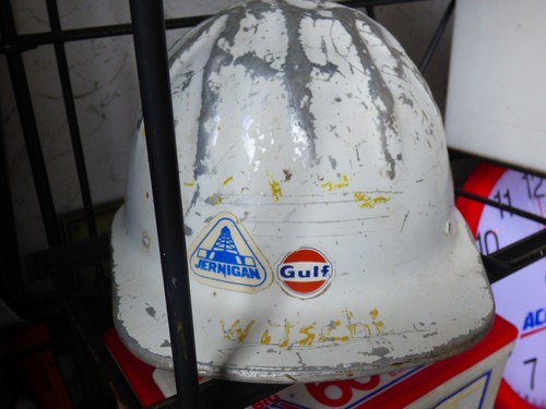 Vintage aluminum gulf - vintage, gas