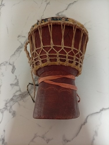 Petit djembé artisanal - petit, en