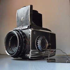 Appareil photo argentique Zenza Bronica S2  objectif Nikkor P 75 mm