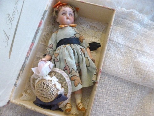 Rare poupée mignonnette 16 - ,