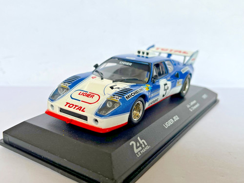 Voiture heures mans 1975 - 24, le