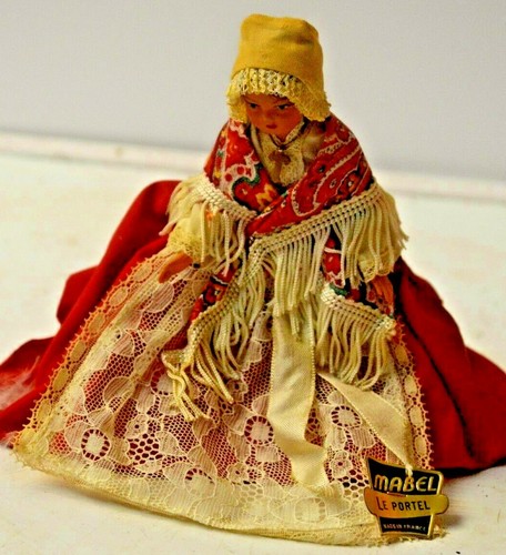 Ancienne poupee souvenir - ancienne,