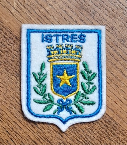 Ecusson brodé istres - brodé, d'istres