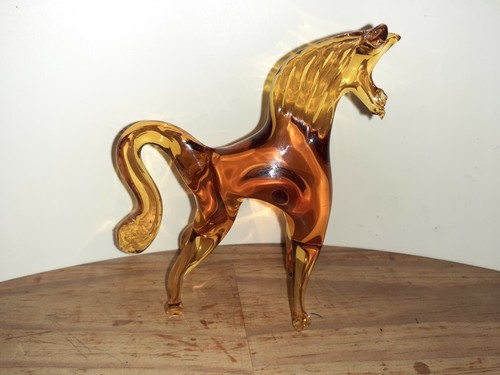 Cheval verre soufflé - en,