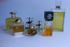 7 Anciens flacons à parfum