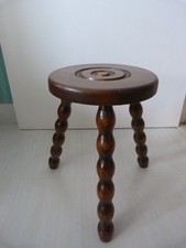 Tabouret de ferme pied tripode