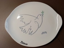 ASSIETTE EN PORCELAINE TOGNANA