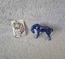 Cheval miniature en porcelaine bleu (1)