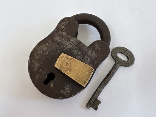 Ancien cadenas fer - ancien, en
