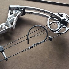 Compound-Bow Peep Hole Viseur