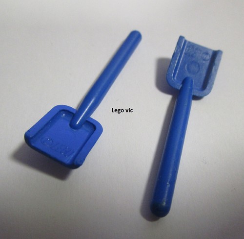 Lego 3837 shovel blue - lego,