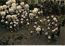 Belgium - Gilles - Carnival - Folklore - New Map - CPM - See Scans Recto-V