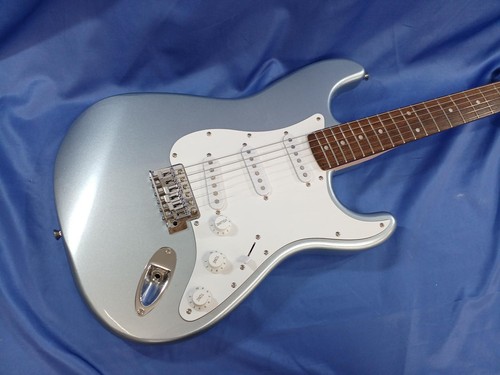 Guitare électrique squier - électrique,