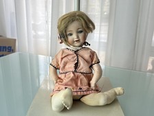 Ancienne poupée de collection