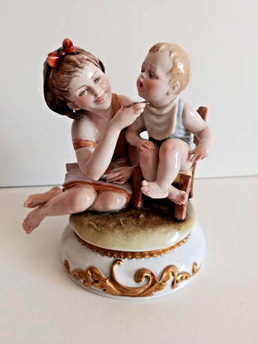 Ancienne figurine porcelaine