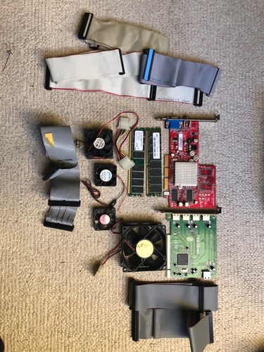 Lot pièces informatique - , en