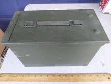 21QQ07 AMMO BOX, 12" X 6" X 7" +/- OVERALL, SOME TAPE STUCK TO IT, VERY GOOD 