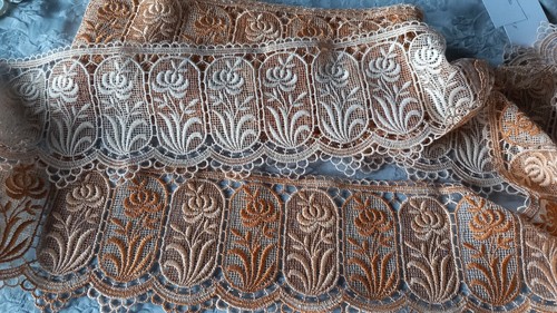 Dentelle large bordure - bordure,