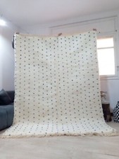 Tapis marocain tissé à la