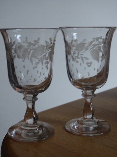 Cave liqueur anciens verres - 2,