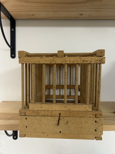 Cage oiseaux ou à - ,
