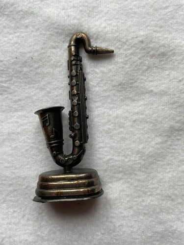 Saxophone taille crayon ancien