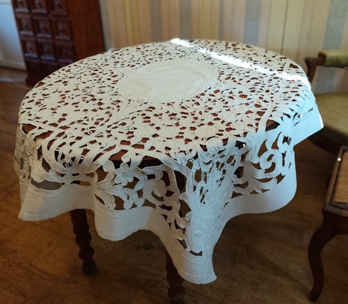 Belle ancienne nappe - ancienne, en