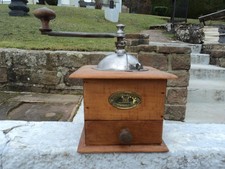 ANCIEN MOULIN  A CAFE PEUGEOT