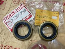 KAWASAKI NOS CRANKSHAFT SEAL SET L & R SIDE KDX175 KDX200 KX125 -A7