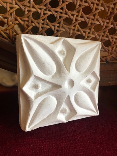 Rosace plafond mur - de, en