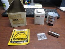 NOS Yamaha STD Standard Piston Kit 1981 DT125 2N4-11630-00