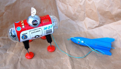 Robot yonezawa moon - yonezawa, explorer