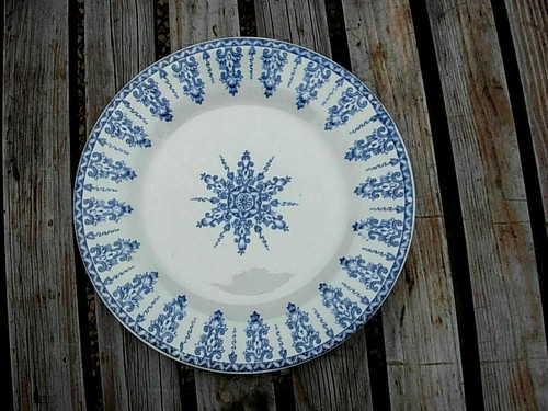 Assiette plate ancienne - plate,