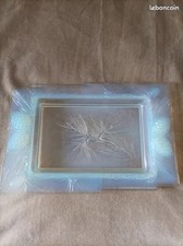 JOLI PLAT AUX POMMES DE PIN EN