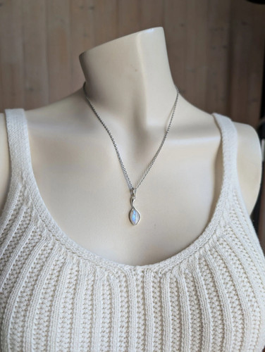 Rainbow moonstone white - rainbow,