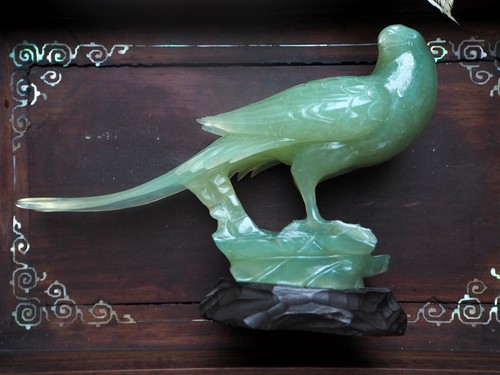 Statuette oiseau roche jade - roche,