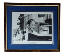Robin Williams signed black and white photo Mounted and framed 14x12 w/COA
