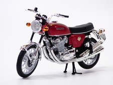 Moto HONDA CB750 FOUR rouge