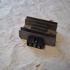 REGULATEUR HYOSUNG GV 250