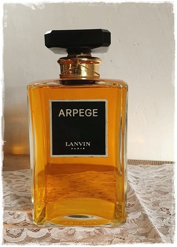 Ancien flacon factice arpège - ancien,