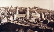 BRETAGNE: FOUGÈRES et son