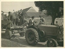 AGRICULTURAL TRACTOR (snapshot) dim: 9/12cm
