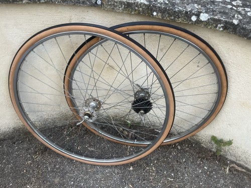 Paire roues 700x28 jantes - paire,