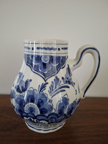 Petit pichet faience de - en,