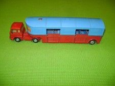 CORGI TOYS 1130 BEDFORD HORSE TRANSPORT TRUCK CIRCUS CHIPPERFIELDS