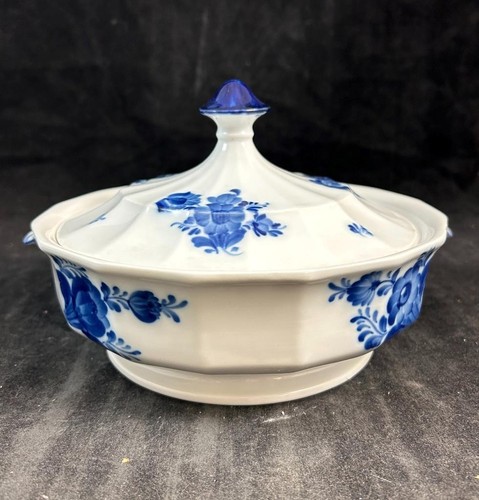 Royal copenhagen blue - blue, flowers