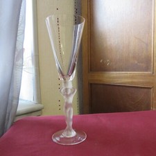 1 flute a champagne en cristal