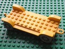 LEGO Fabuland Car Chassis 12x6 Old Yellow 4362acx1 / Set 3626 & 3680 